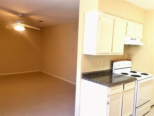 Building Photo - 8607 Bart Ln