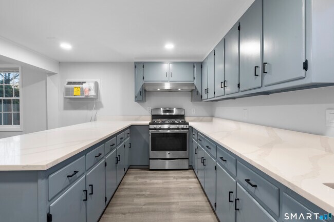 Foto del edificio - 43 Elmwood Ave