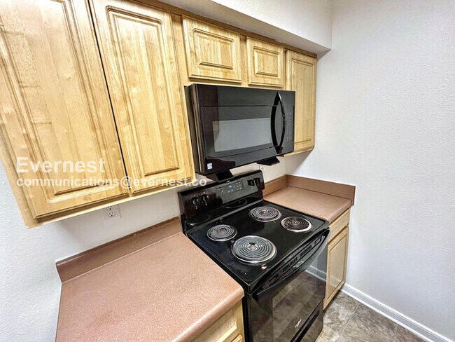 Foto del edificio - 3530 E Richmond Rd
