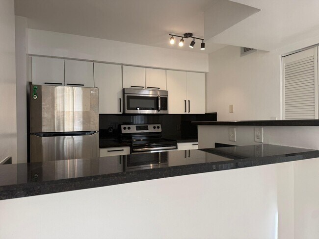 Foto del edificio - 530 S Park Rd