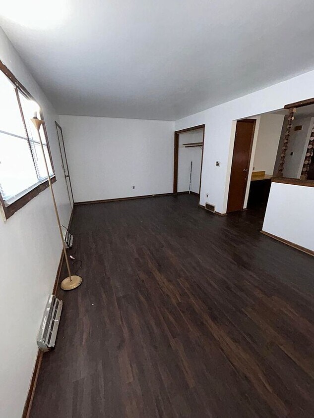 Primary Photo - 6568 N 55th St