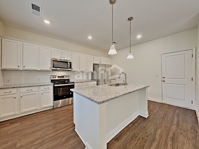 Foto del edificio - 4941 Wilcrest Ct