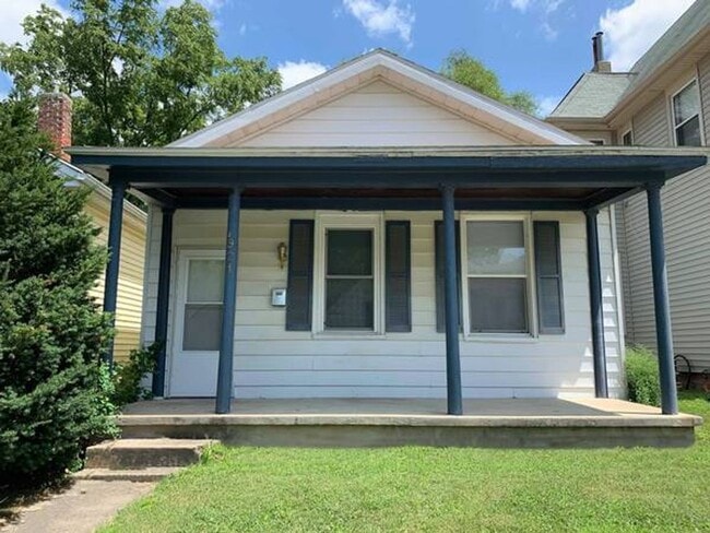 Photo - 921 N 10th St House
