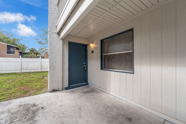 Foto del edificio - 1BD/1BA Apartment off Curry Ford in Henley Park Apartments!