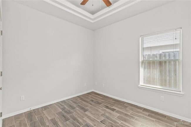 Building Photo - 512 Downing Ave