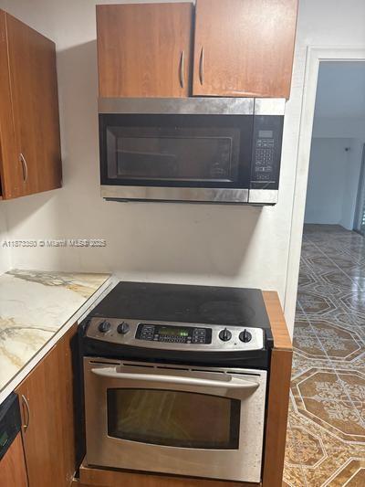 Building Photo - 3301 Spanish Moss Terrace