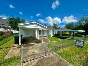 Building Photo - 1606 Walton St