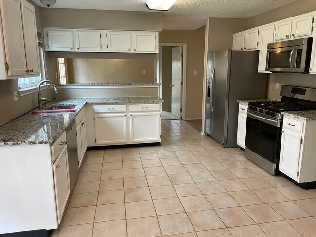 Foto del edificio - 507 Eaglecreek Dr