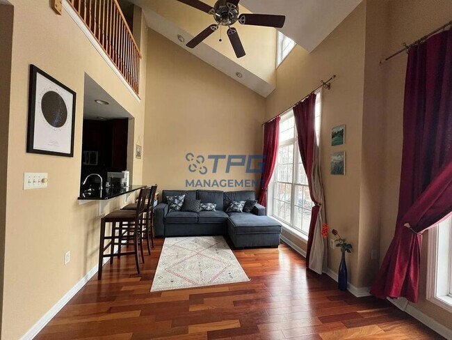 Foto del edificio - 117 Donato Cir