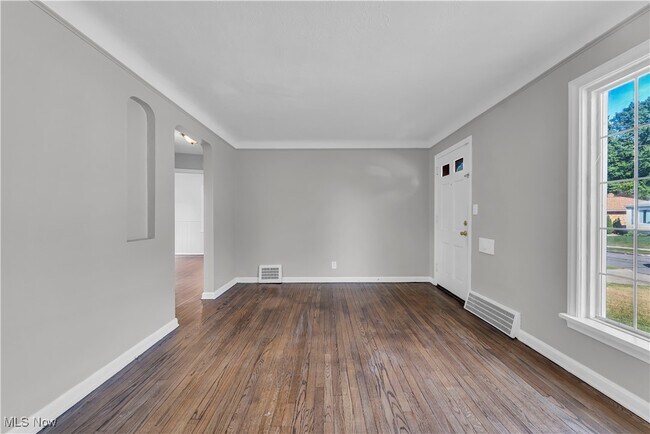Foto del edificio - 2703 Hearthstone Rd
