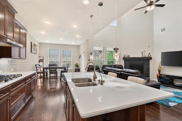 Foto del edificio - 2316 Pinehurst Dr