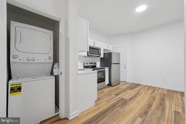 Foto del edificio - 5628 W Girard Ave
