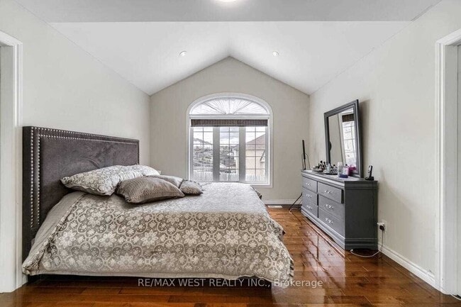 Building Photo - 1200 Langley Cir