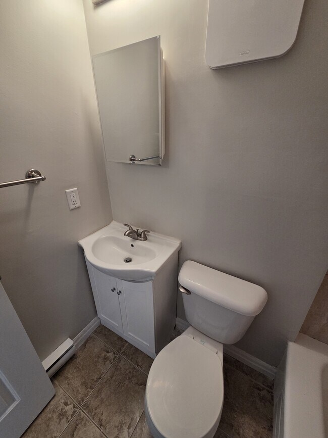 Photo du bâtiment - 251 Erb St. W