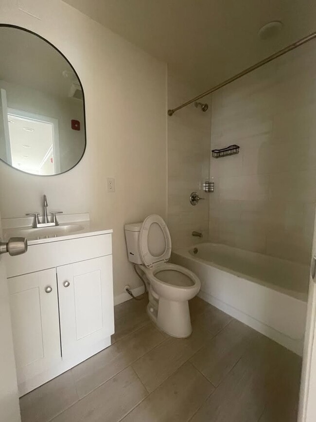 Building Photo - 105 Chandler Ave