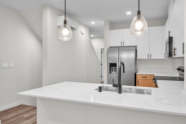 Foto del edificio - Brand New Luxury Townhomes in North Lynnwood!