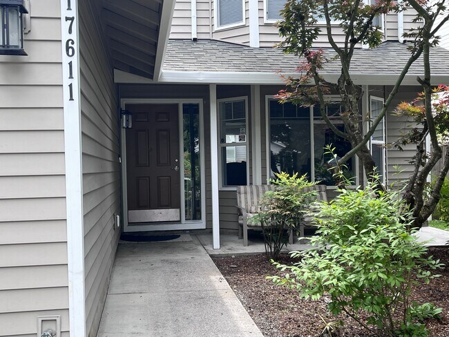 Foto del edificio - 17611 SE 16th St