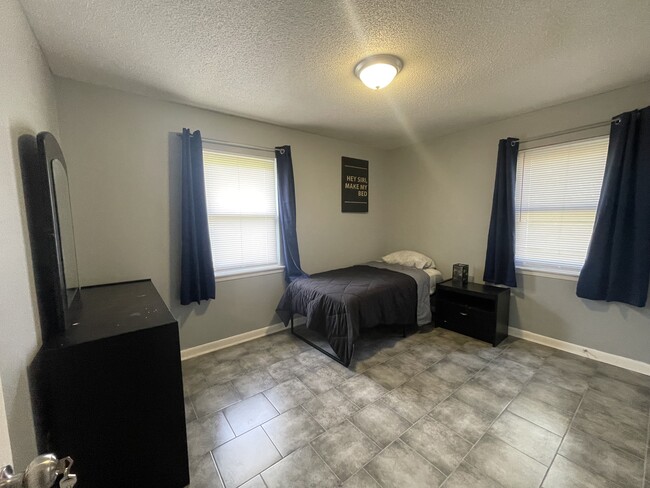 Foto del edificio - 228 Whitetail Cir