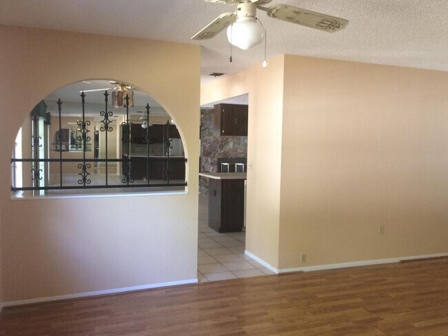 Building Photo - 12609 Shadow Ridge Blvd