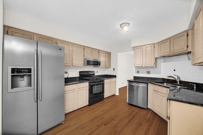 Foto del edificio - 125 Stevens Dr