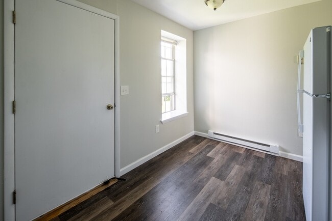 Building Photo - 50-62 East Street - 3B