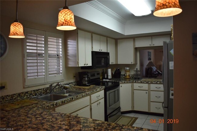 Building Photo - 208 Cape Coral Pkwy E