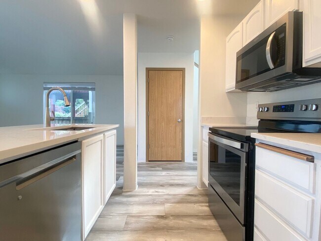 Foto del edificio - Updated home in South Hill