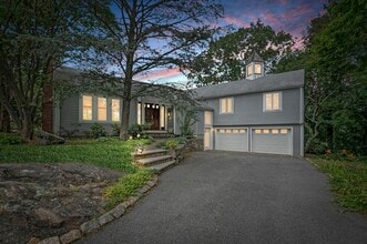 Building Photo - 7 Ratlin Rd