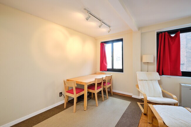 Foto del edificio - 1601 18th St NW