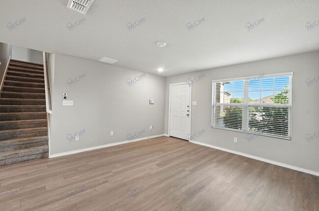 Foto del edificio - 6305 Port Ct