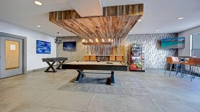 Building Photo - The Metro Apartments