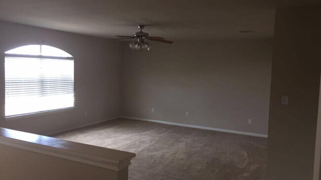 Building Photo - 11101 Barn Owl Dr