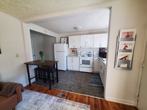 Building Photo - 1431 Nash Rd NW