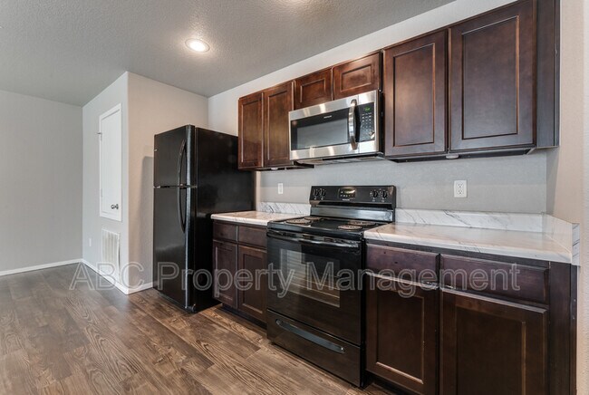 Foto del edificio - 242 N Marietta Wy