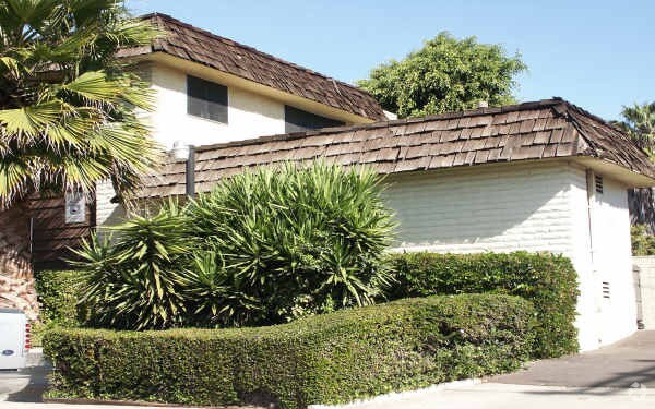 Foto del edificio - 4349 Rosebud Ln