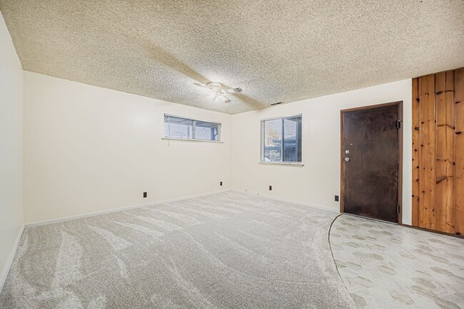 Photo - Shorewood Place 1035 Apartment