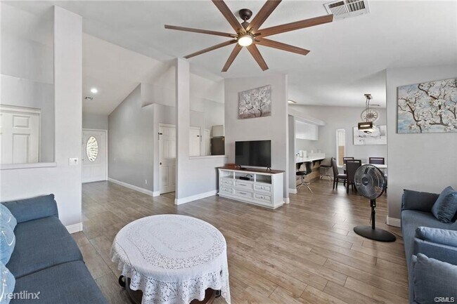 Building Photo - 4 br, 2 bath House - 67825 Garbino Rd