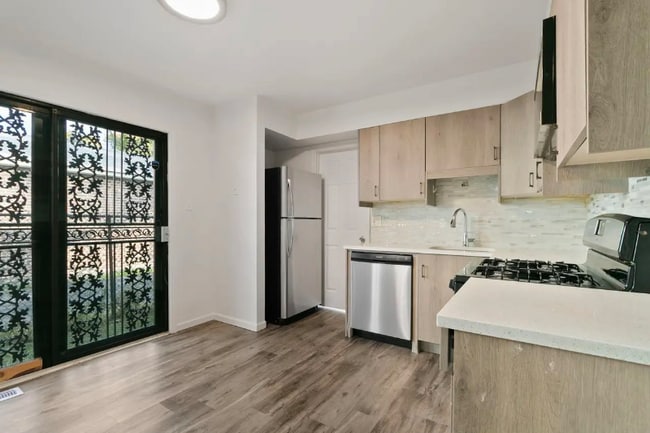 Building Photo - 2236 W 157th Pl