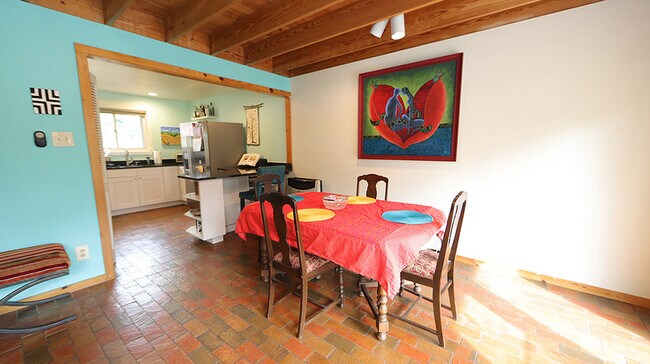 Foto del edificio - 209 Dacian Ave