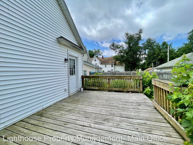 Building Photo - 4 br, 1.5 bath House - 529 Lydia St NE