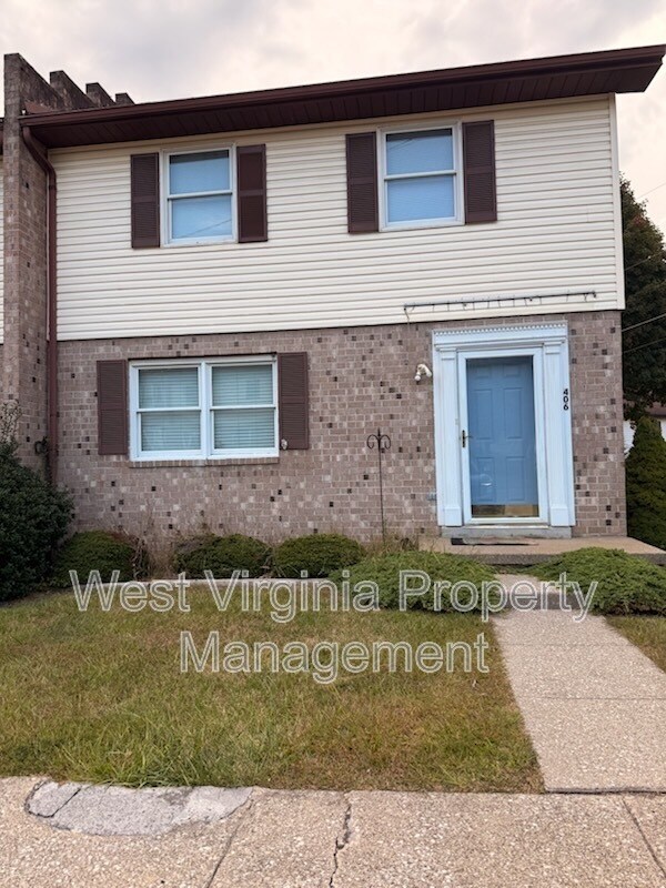 Primary Photo - 406 Spruce Ln