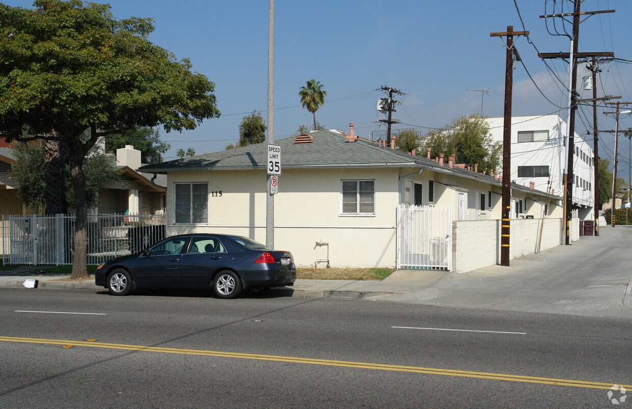 Building Photo - 115 W Chevy Chase Dr