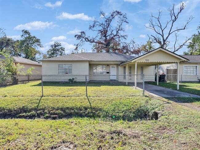 Photo - 7622 S Hall St House