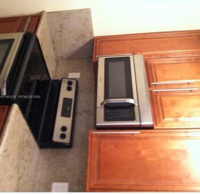 Foto del edificio - 2614 Riverside Dr