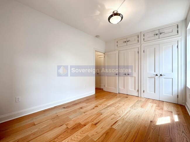 Foto del edificio - 615 Fort Washington Ave