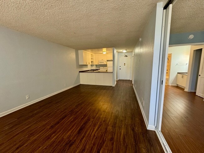 Building Photo - 55S S Kukui St