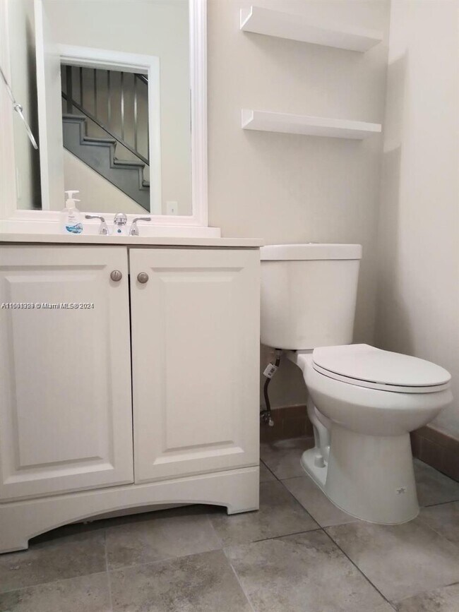 Foto del edificio - 4122 NW 79th Ave