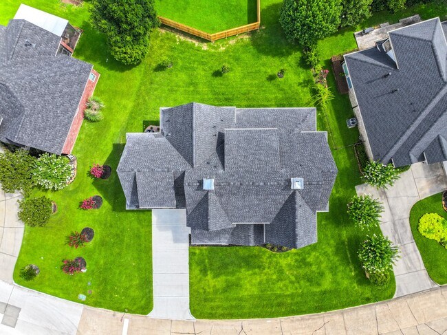 Foto del edificio - 624 Edgewood Dr