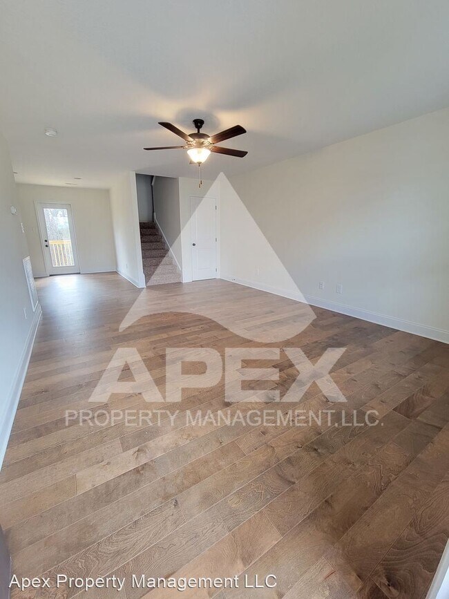 Building Photo - 4 br, 2.5 bath House - 8029 Poplar Grove Lane