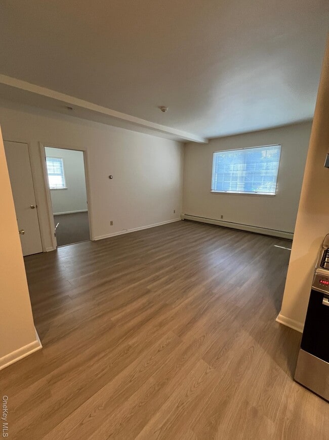 Building Photo - 1 N Rockland Ave